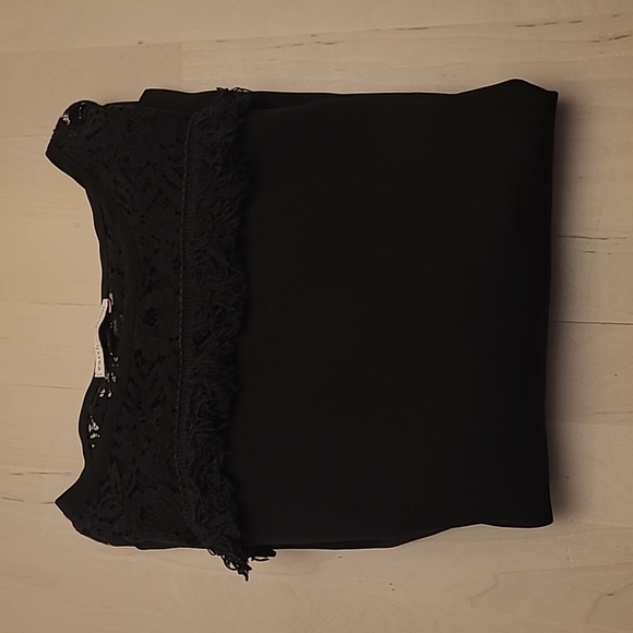 EUC Earth music&ecology Black Crocheted Detail Boxy Cut Blouse - Picture 14 of 14